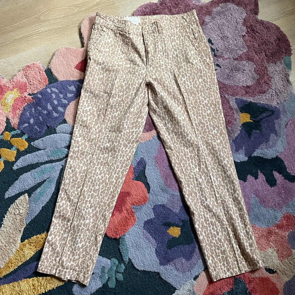 Pastel pink tan leopard print pants Anthropologie size 30